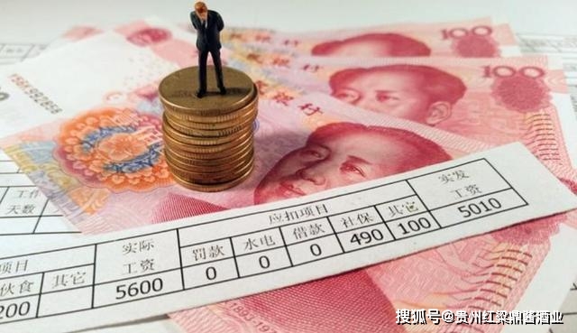 按照中国的工资水平，有多少家庭能够一年攒下10万元？