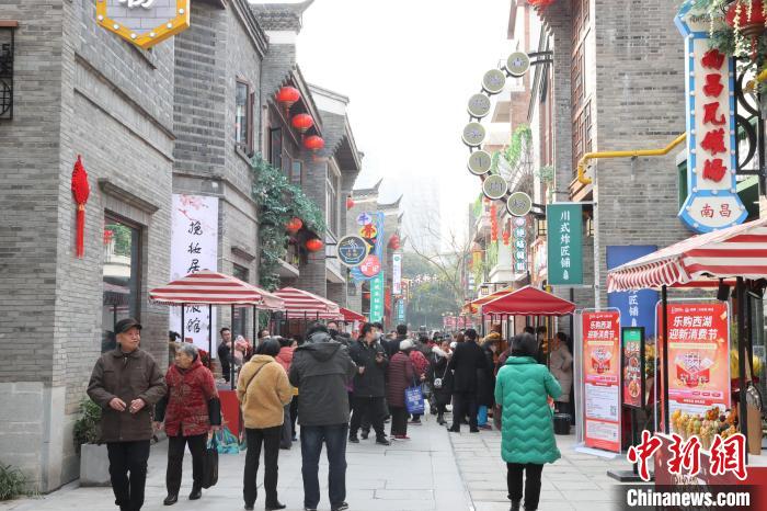 江西打造特色美食新地标 中国米粉美食街开门迎客(图)