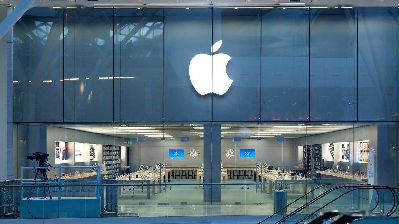 英国 17 家苹果 Apple Store 恢复接待散客，此前只能预约进入