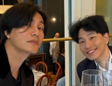 陈坤儿子大学毕业 父子俩合照庆祝