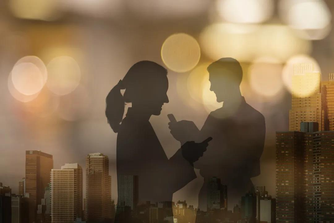 下沉市场相亲直播火爆:专业媒人刷礼物月入