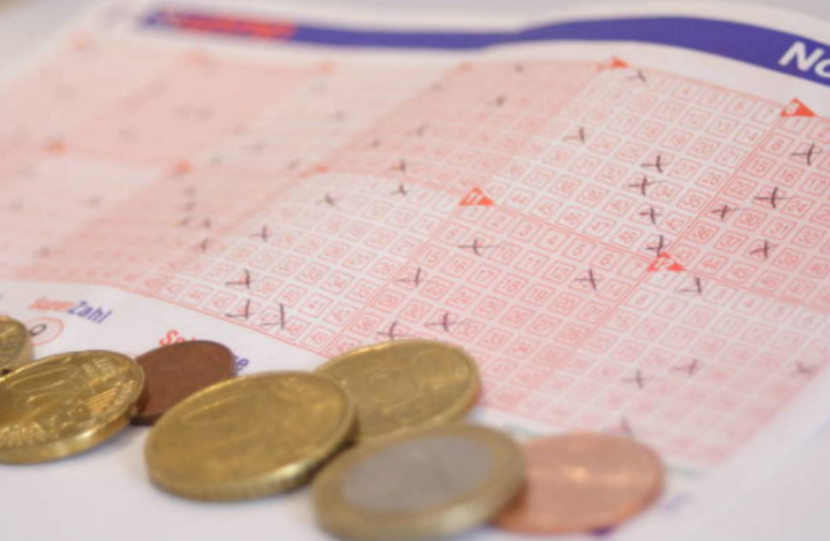 十几块钱的大牌鞋服“盲箱”？不要拿钱帮商