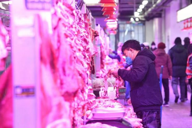新发地市场加大供应 24小时运转满足节日