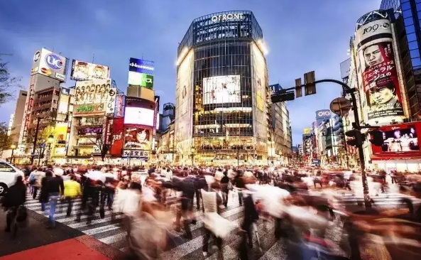中国人口比美国多11亿！消费力远不如美国