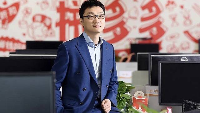 黄征匆忙回来 买了更多的食物 品多多未来