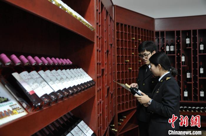 前4个月 山东进出口总值突破9600亿元