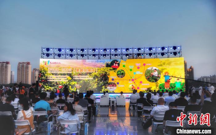 吉林市启动松花江避暑休闲季 冰雪重镇挖掘