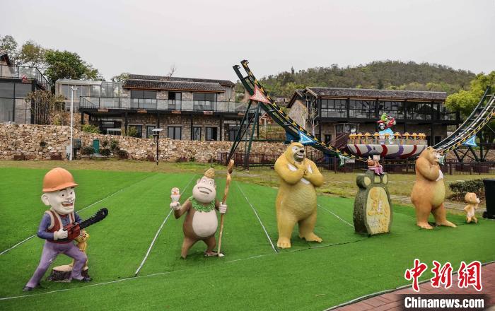 浙江台州沿海小村求索共富路：“4951”