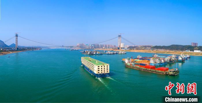 去年冬天和今年春天 三峡水库向下游补充了